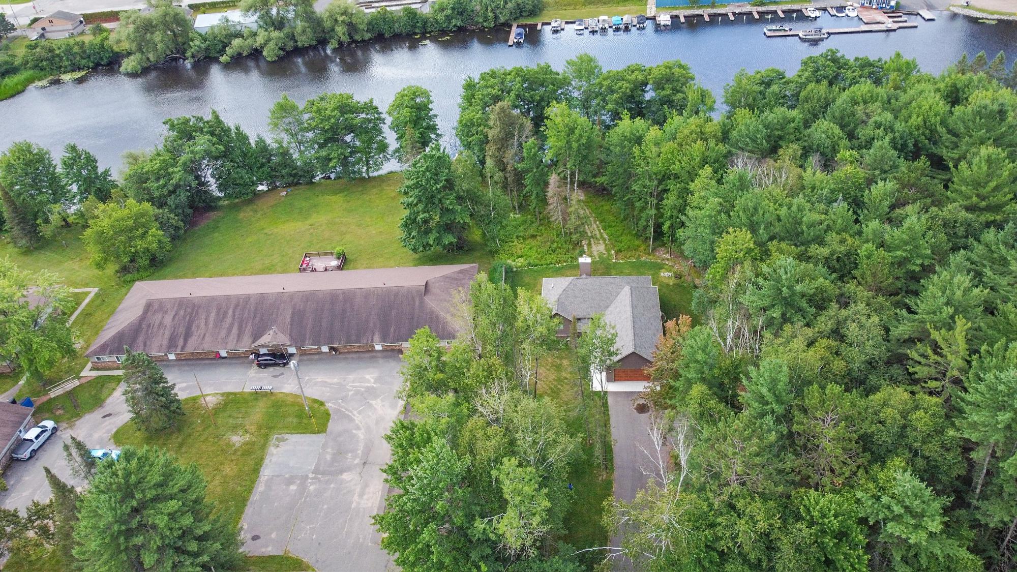 River Property Property 406 Sherburn St Photo 35