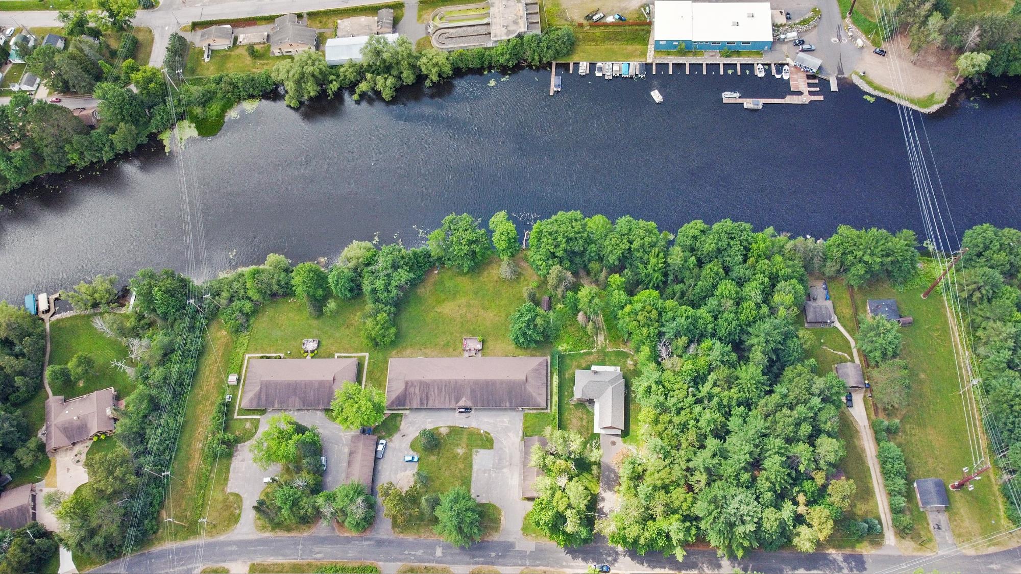 River Property Property 406 Sherburn St Photo 37