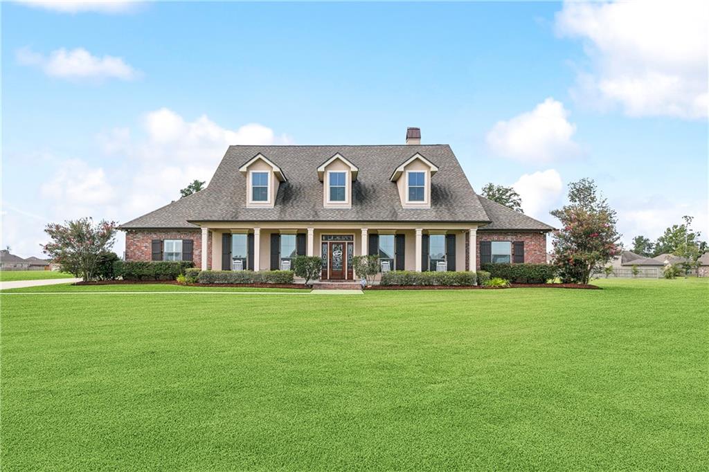 Homes for sale in Waggaman, LA | 5 W Kori Ln, Waggaman, LA 70094 | MLS# 2568666