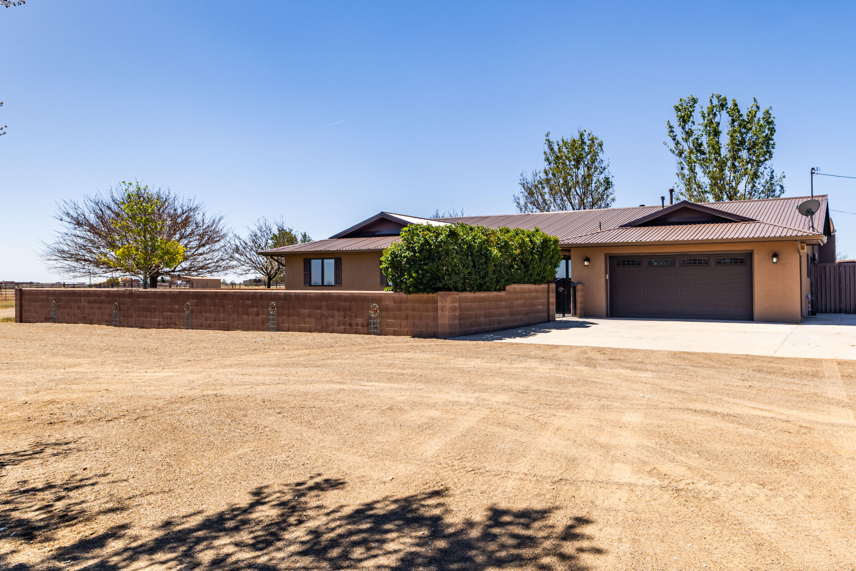 Photo 4 of Sale Pending at 90 Nugent Rd, Edgewood, NM 87015 | MLS# 1107793 | Listing updated on 2026-09-03