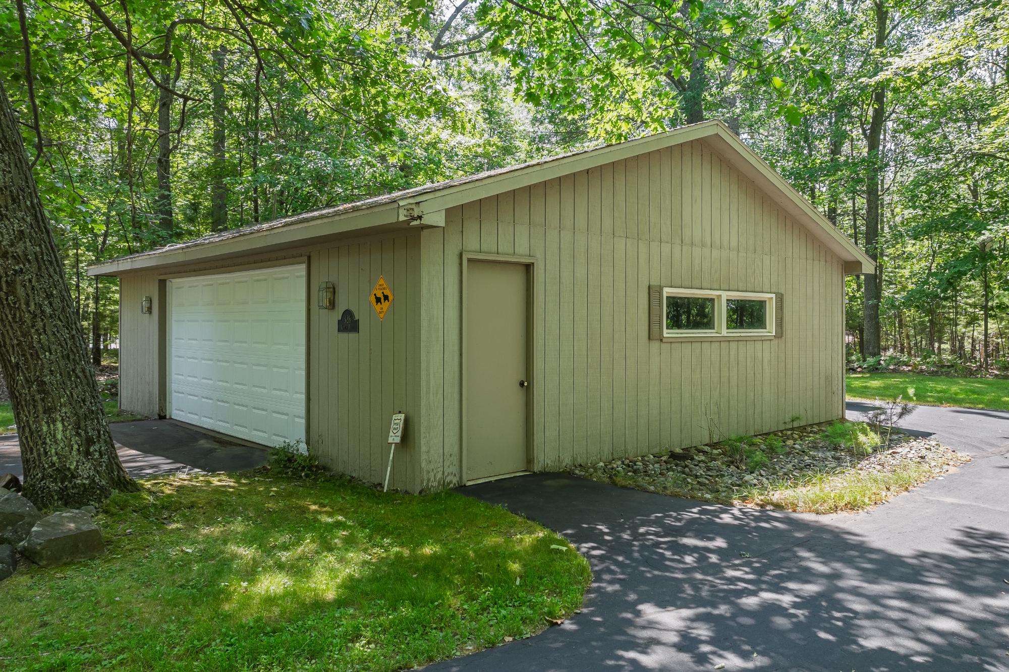 Undocumented Lake Property 326 Capich Dr Photo 41