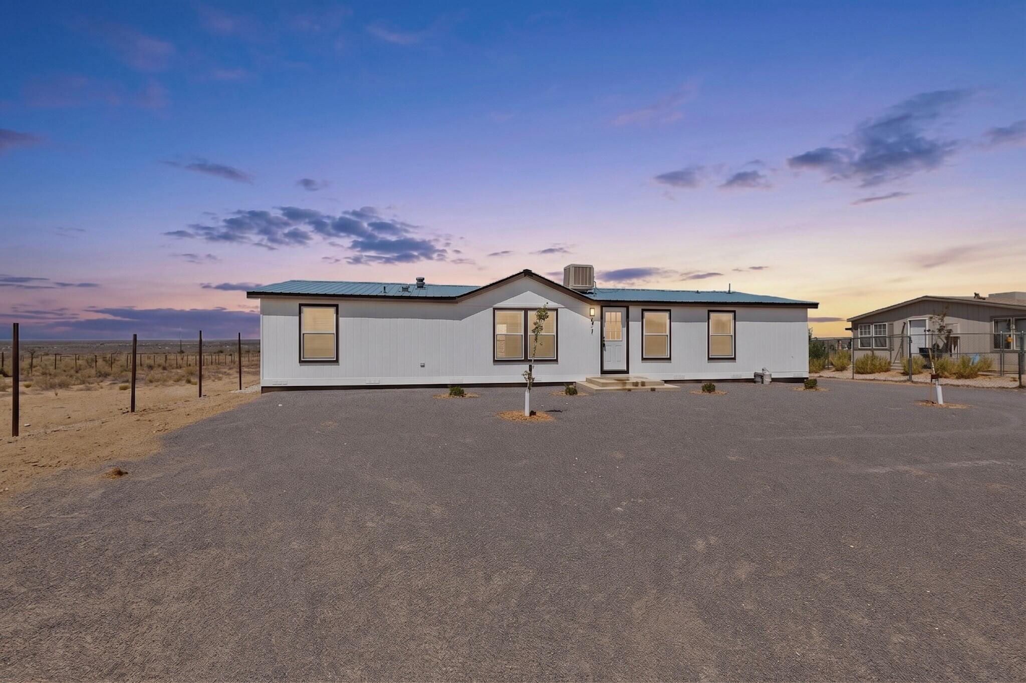 2nd image of 517 E First St Ne, Rio Rancho, NM 87124 | MLS# 1107824