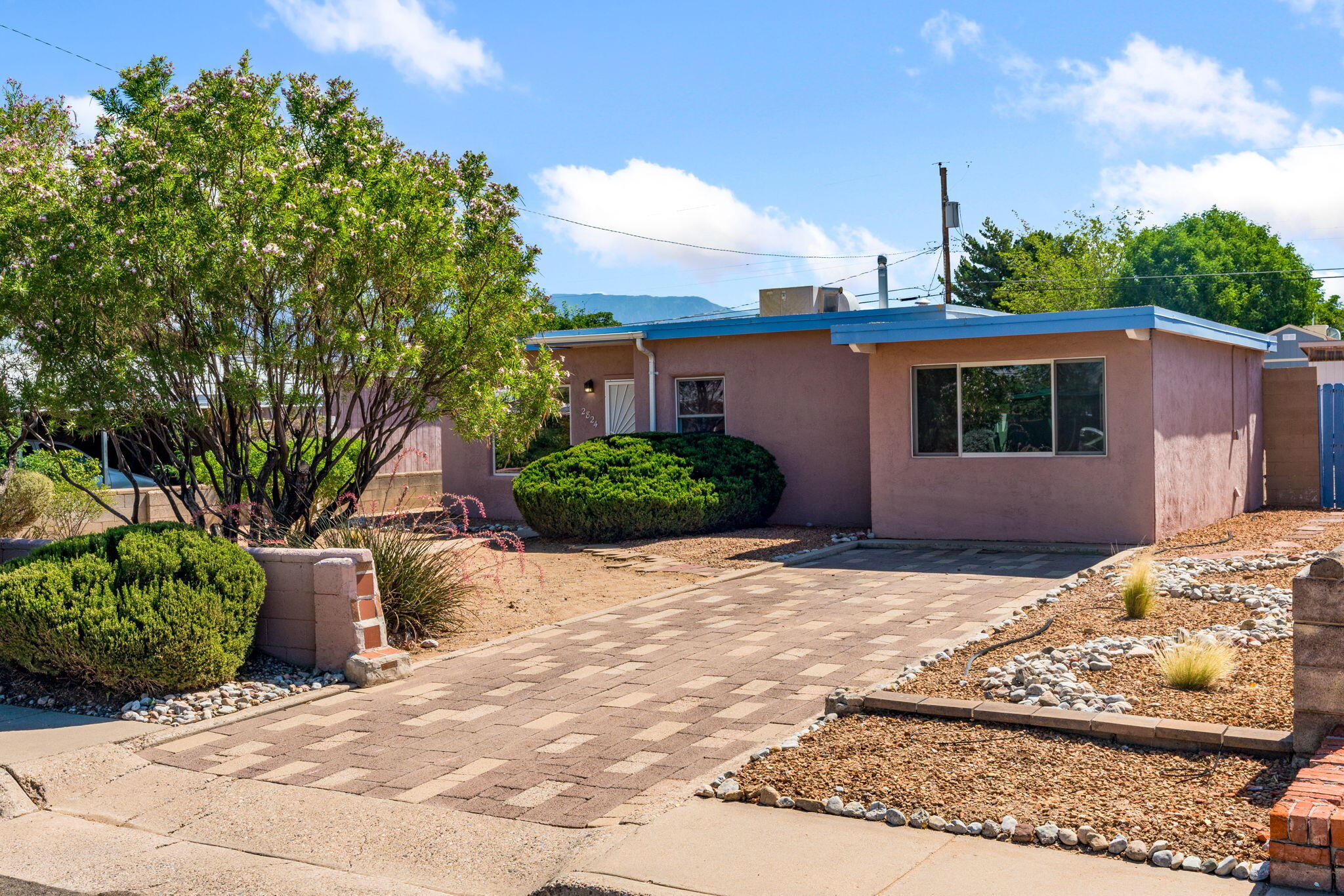 2824 Manzano Street NE, Albuquerque