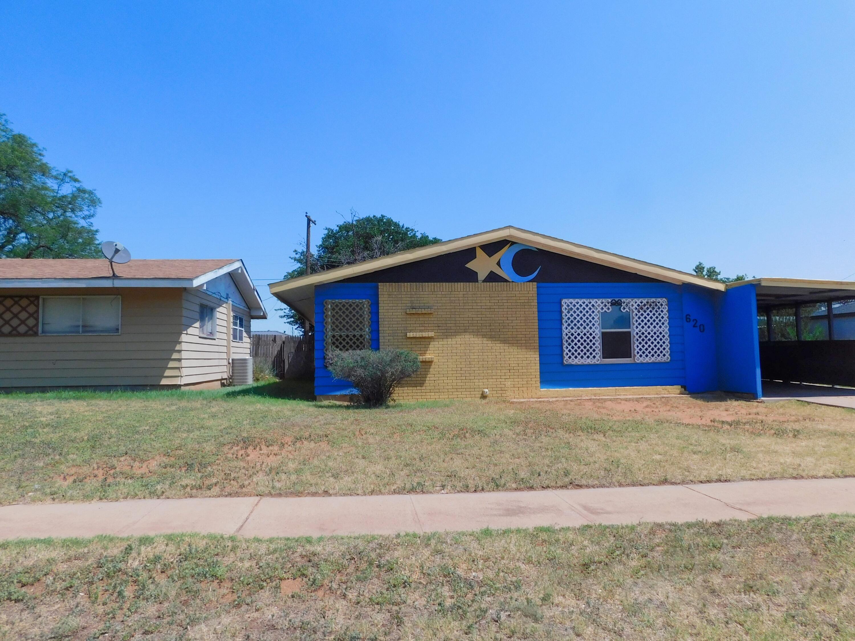 Photo 1 of Sale Pending at 620 W 18th Street, Clovis, NM 88101 | MLS# 1107842 | Listing updated on 2026-09-03