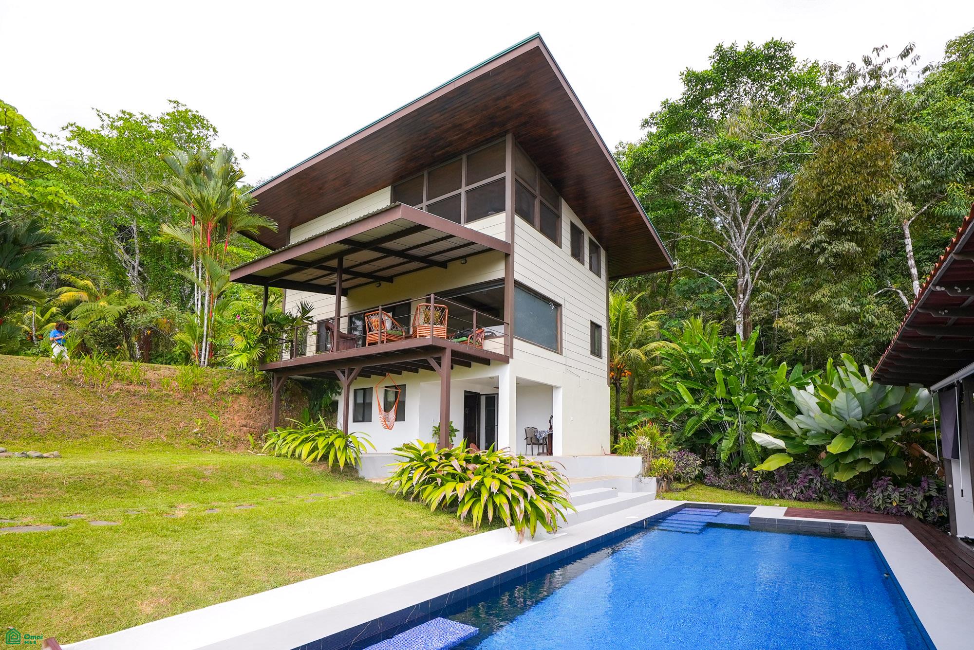 8 bed Single Family Homes For Sale in Savegre, Puntarenas - 1