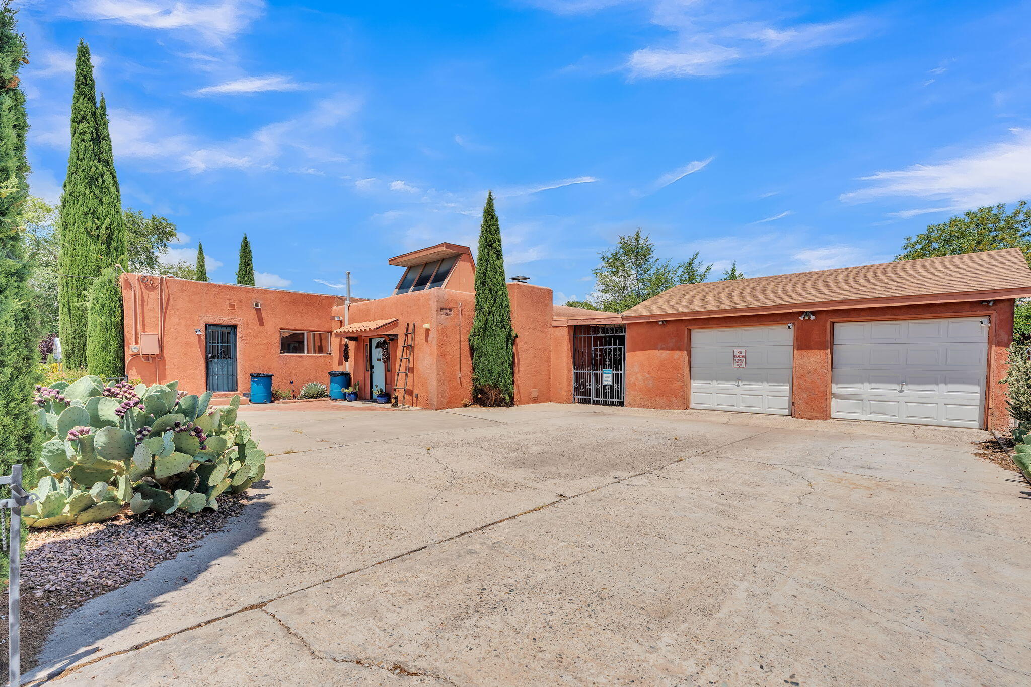 Photo 1 of Single family home for sale at 2213 Dora Ave Nw, Albuquerque, NM 87104 | MLS# 1107944 | Listing updated on 2026-10-09