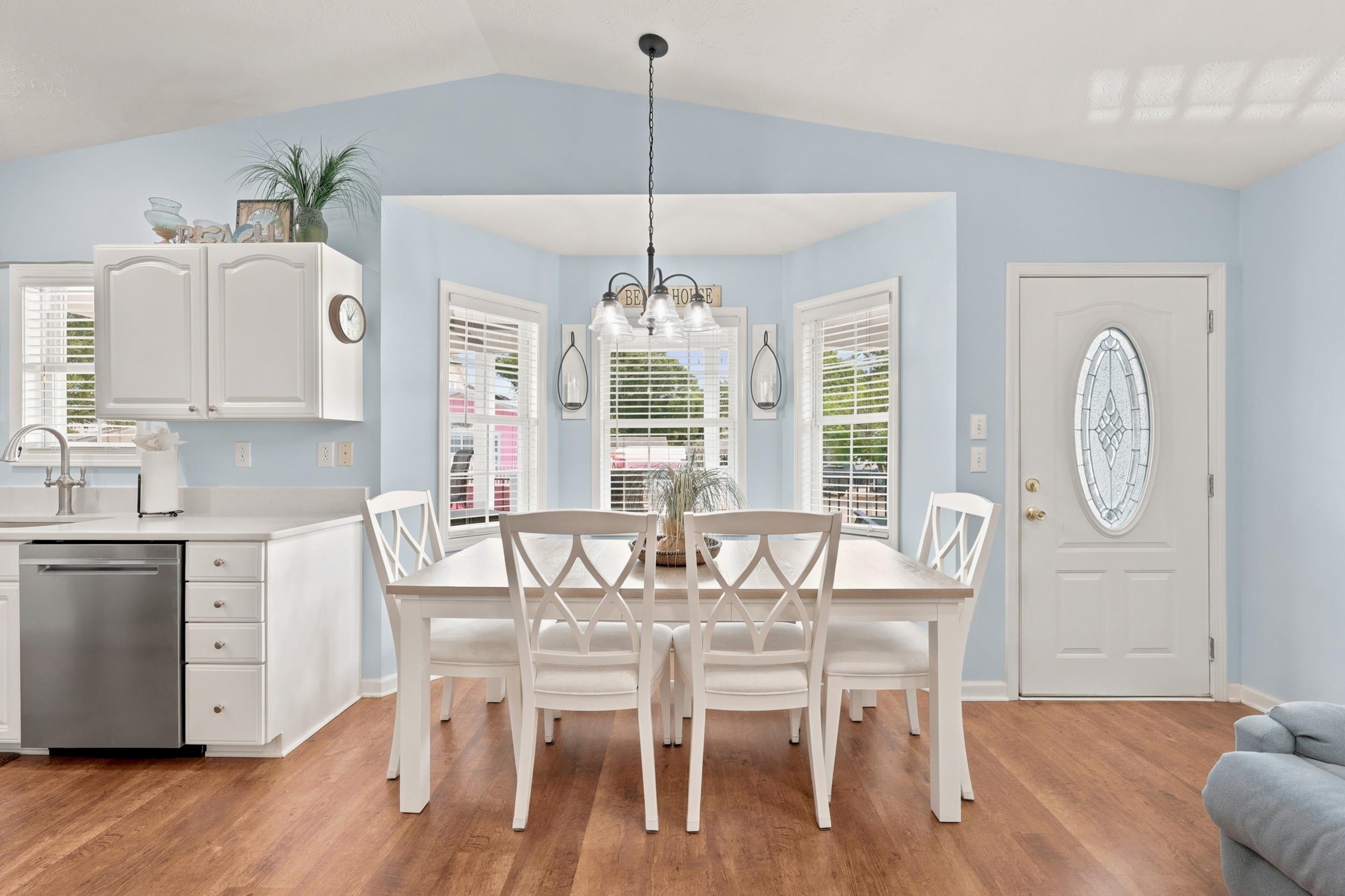 2618565 | Photo 12