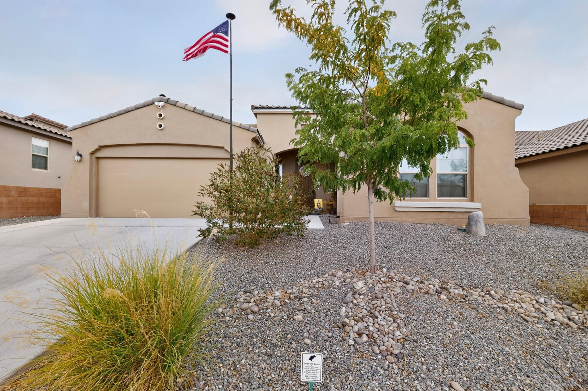 2nd image of 139 Suez Rd Ne, Rio Rancho, NM 87124 | MLS# 1107958