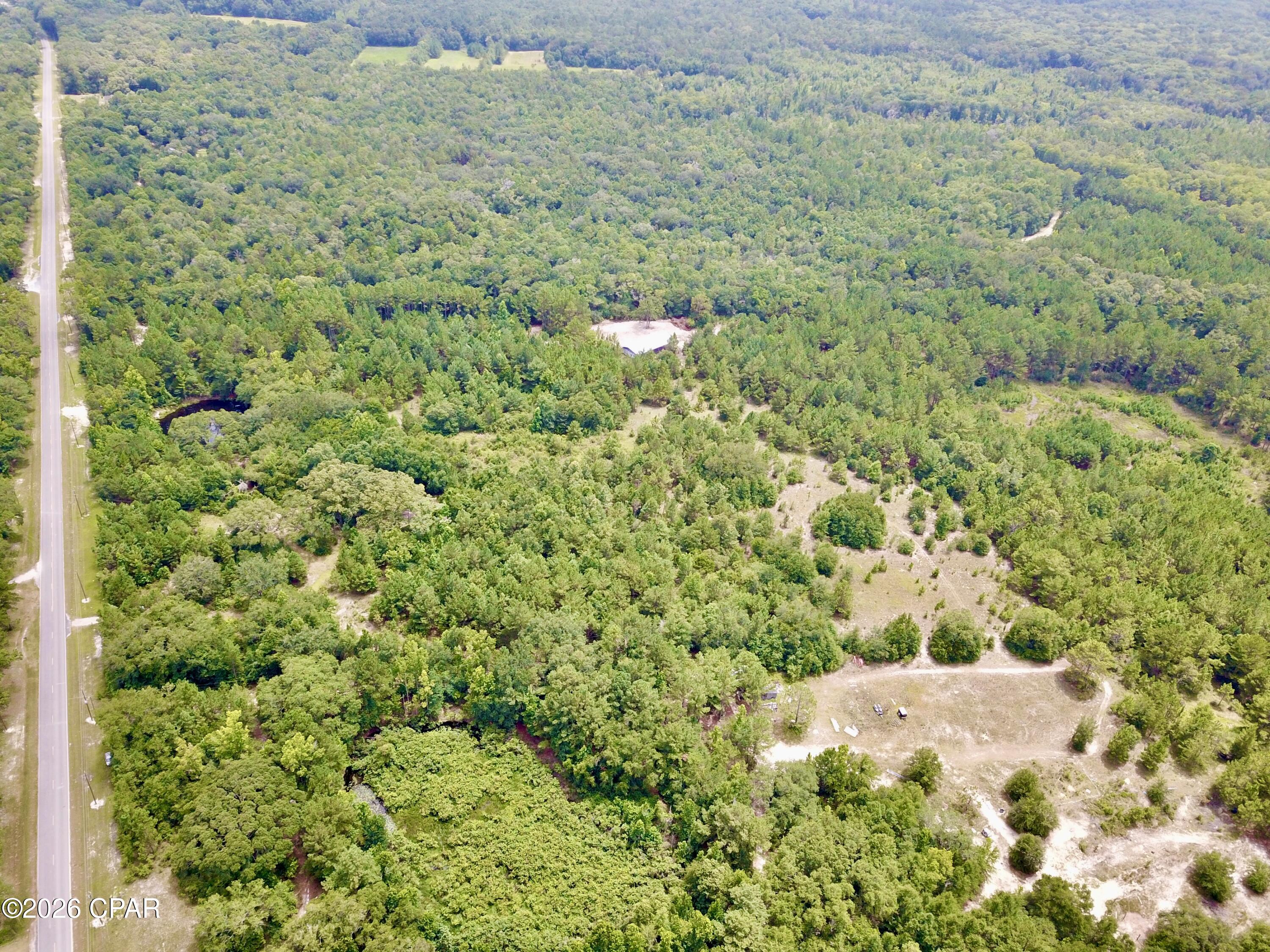 2nd image of 3904 River Rd, Vernon, FL 32462 | MLS# 793150