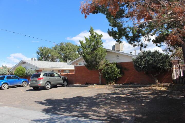 328 Charleston Street SE, Albuquerque
