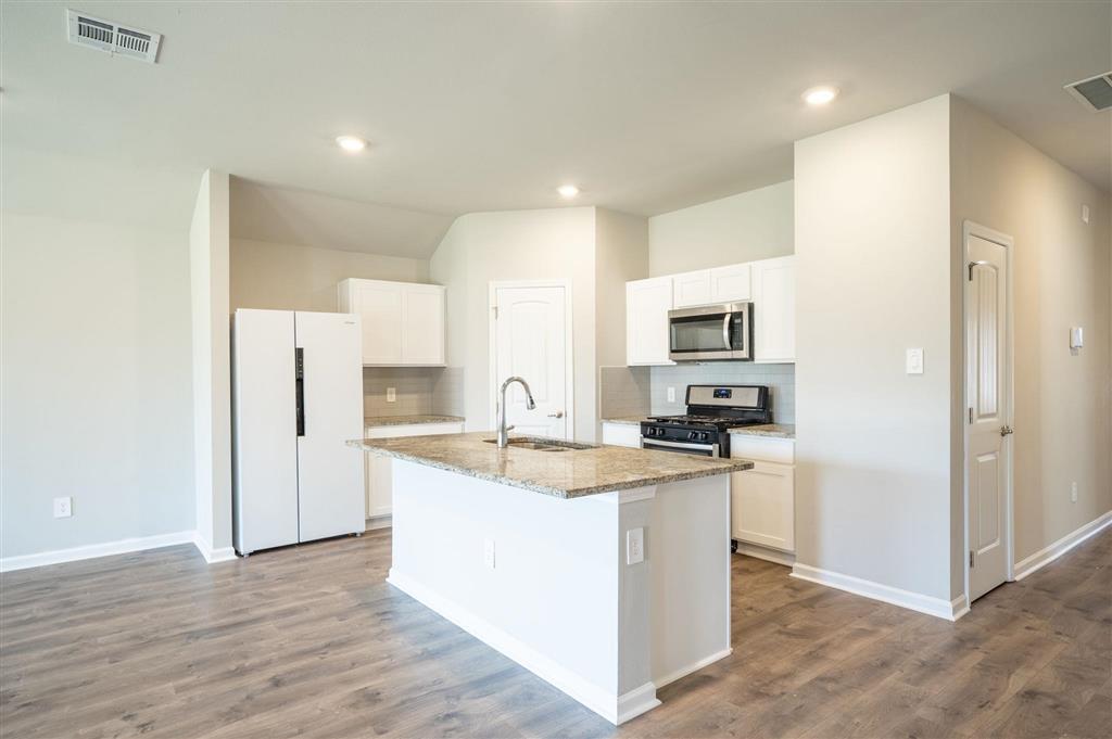 2234 S Savannah Lakes Drive — photo 3