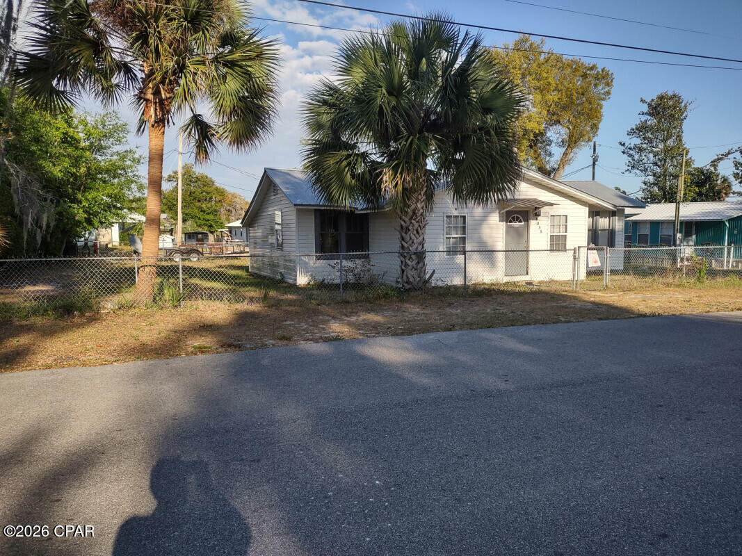 2nd image of 1035 E Park St, Panama City, FL 32404 | MLS# 793234