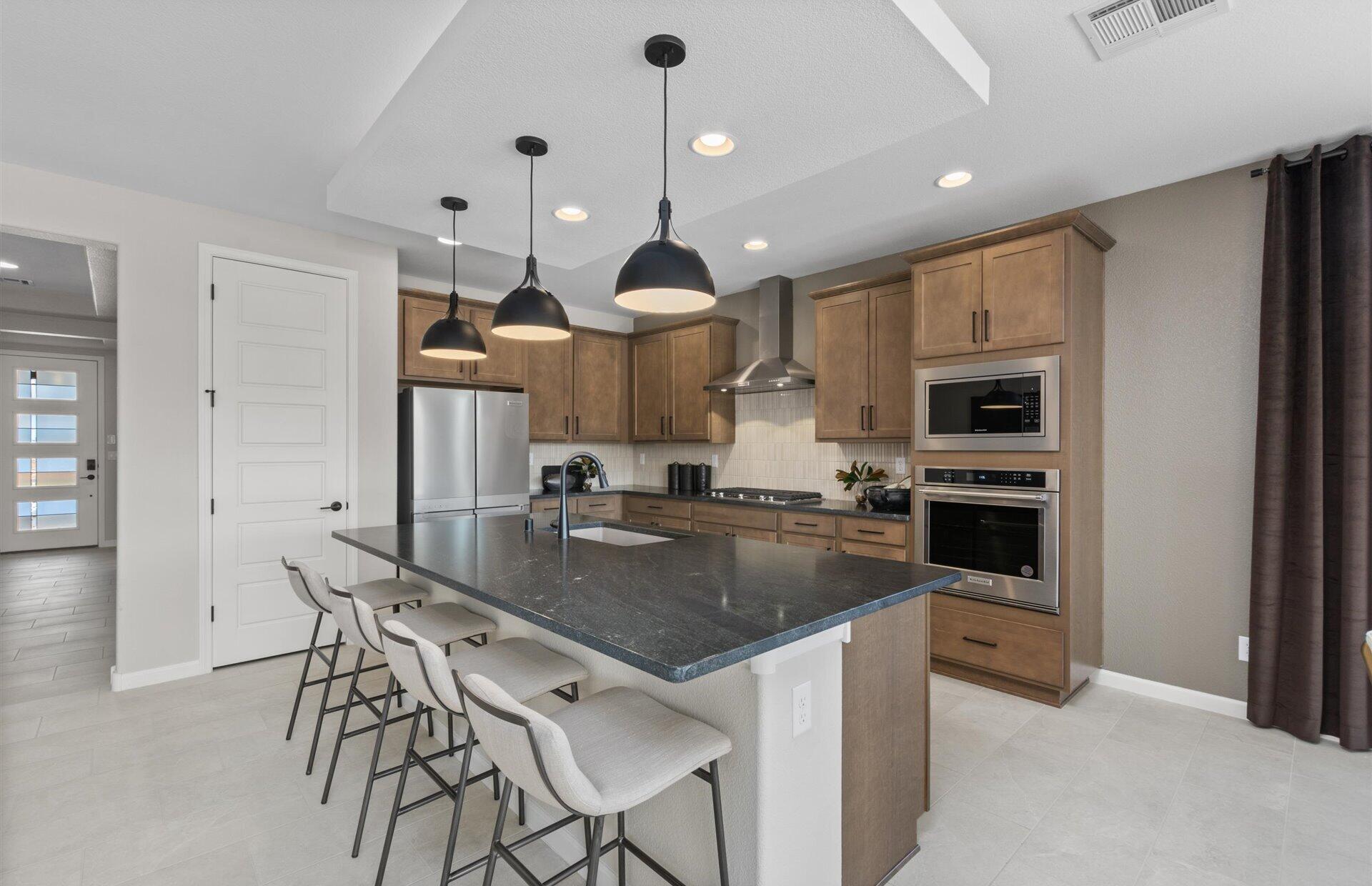 2000 Janet Way NE 