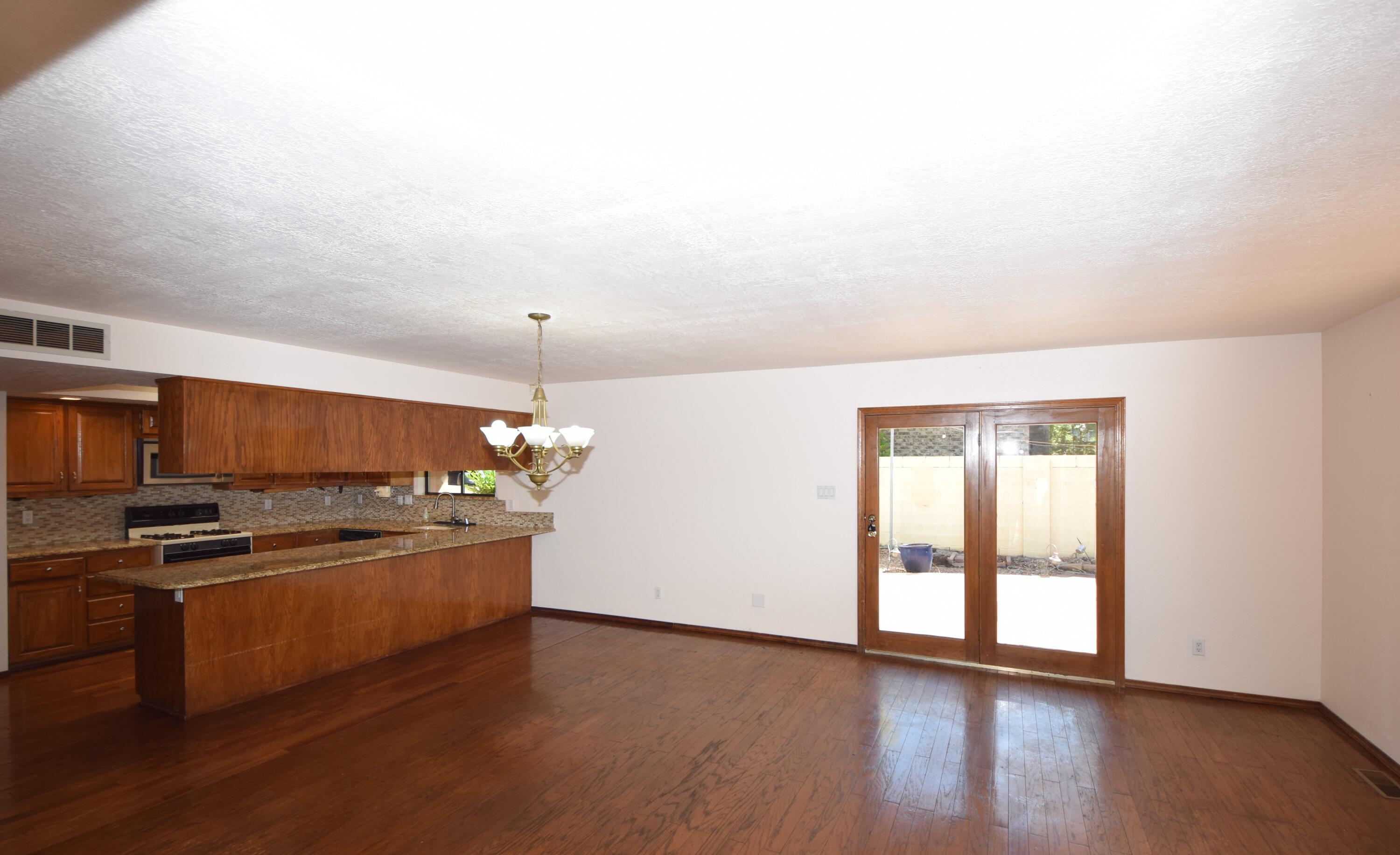 8808 N Caminito Drive NE 