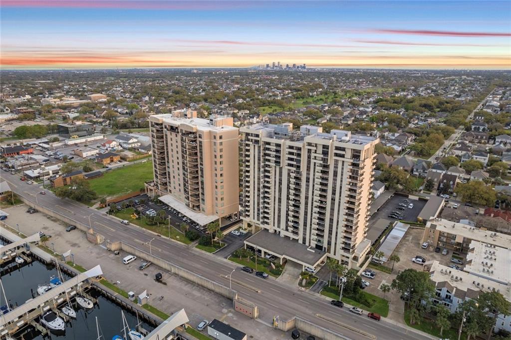 Listing Photo 2 - Condo for sale in building located at 300 Lake Marina Ave, New Orleans, LA 70124 - Unit #8A