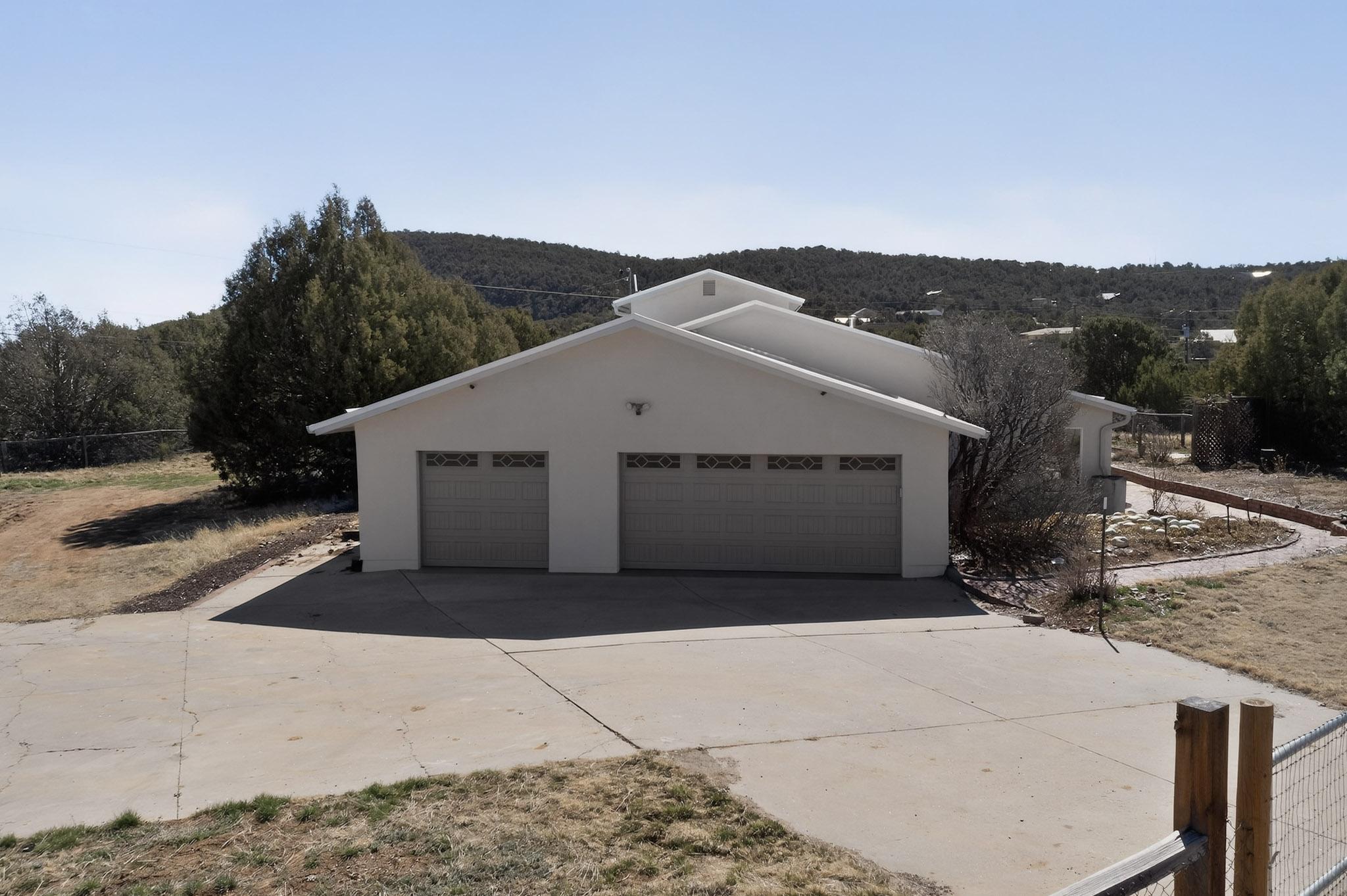 4th image of 26 Juniper Hill Loop, Cedar Crest, NM 87008 | MLS# 1108134