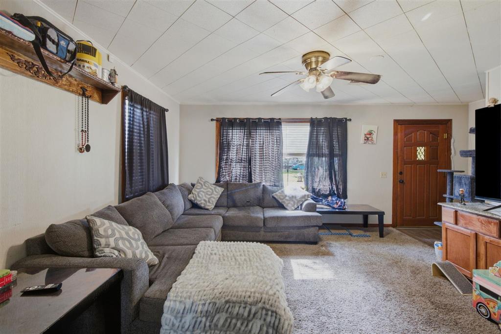 607 McArthur Street — photo 3