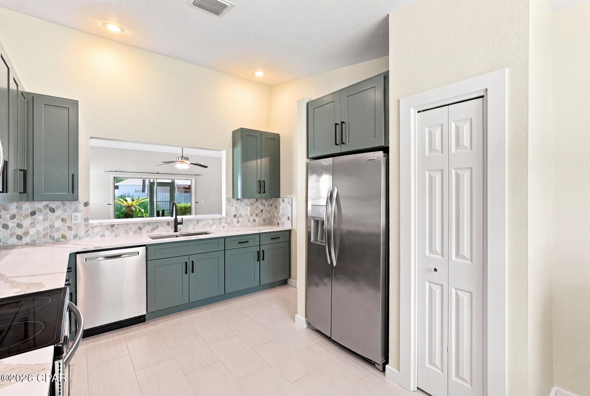 204 Middleburg Drive, Panama City Beach, FL 32413 thumbnail, photo 9 of 61