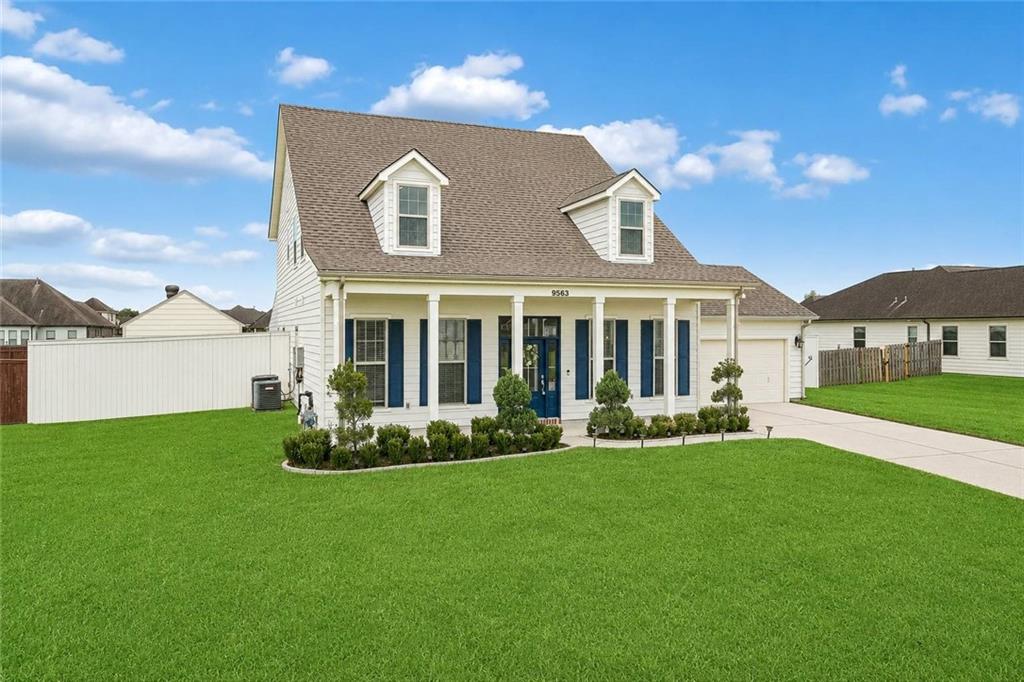 Photo 2 of Single family home for sale at 9563 Sugar Maple Ln, Waggaman, LA 70094 | MLS# 2568707 | Listing updated on 2026-10-13