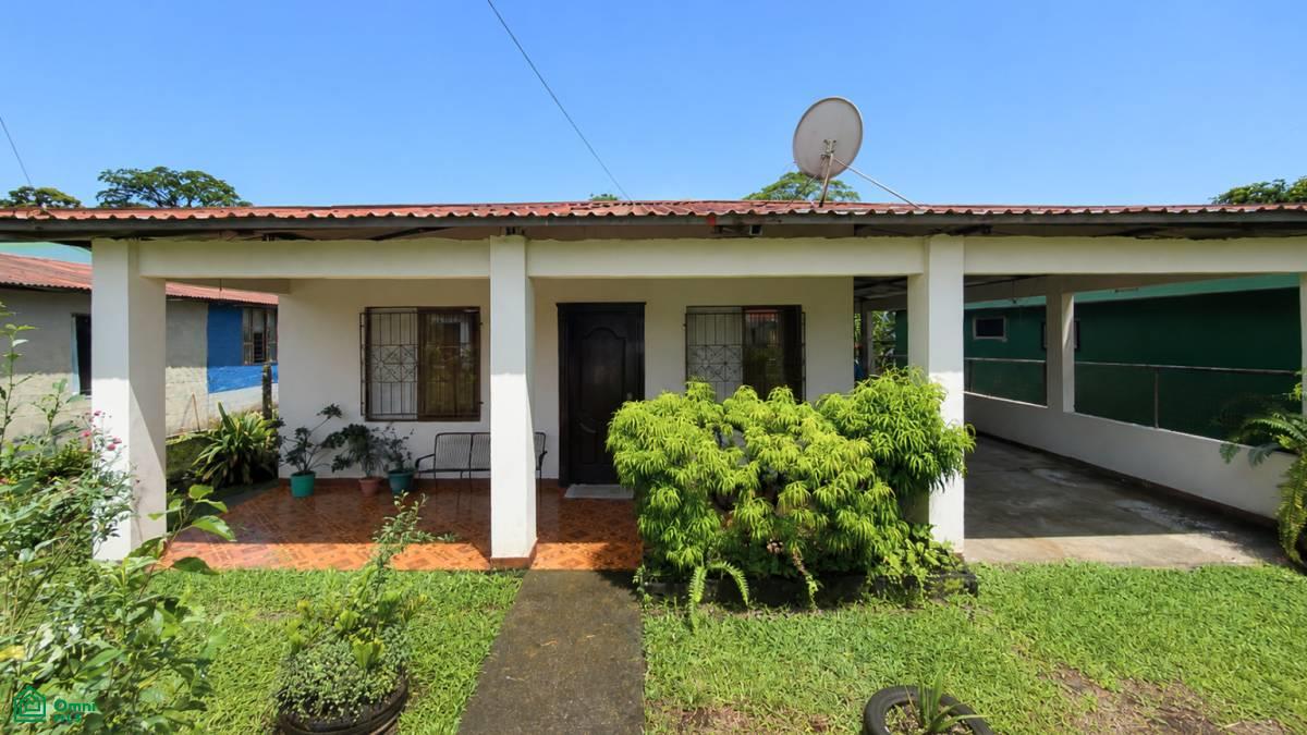 Barrio Pueblo Nuevo , Roxana, Pococi, Limon