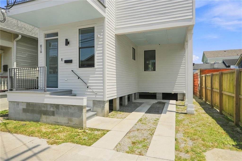 Photo 2 of Single family home for sale at 810 N Roman St, New Orleans, LA 70116 | MLS# 2570212 | Listing updated on 2026-09-10