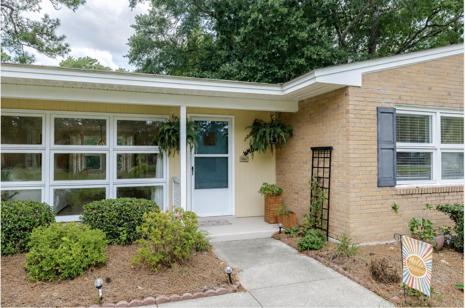 663 Swallow Ave. 