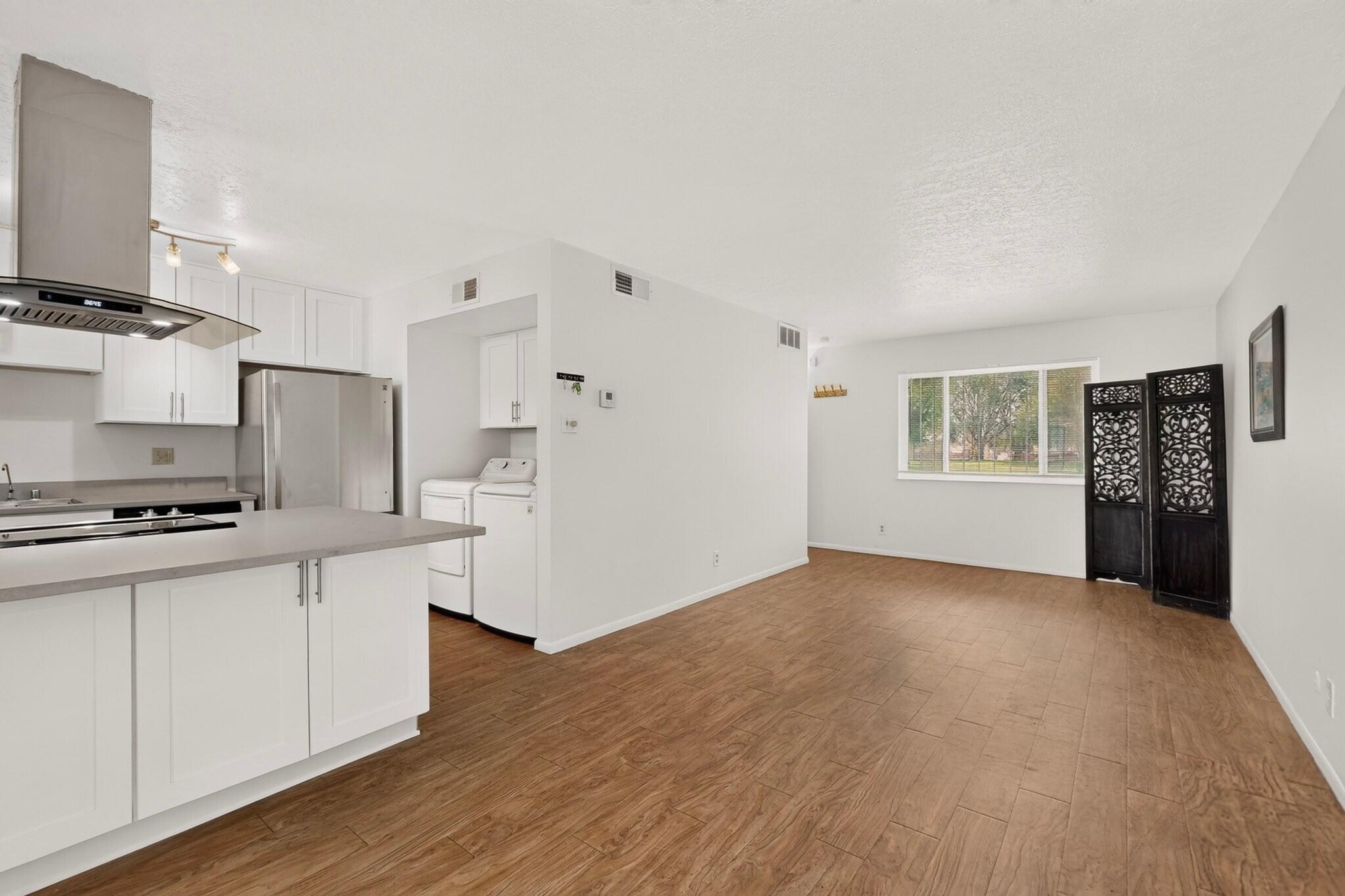 3rd image of 753 Camino Floretta Nw, Albuquerque, NM 87107 | MLS# 1108209