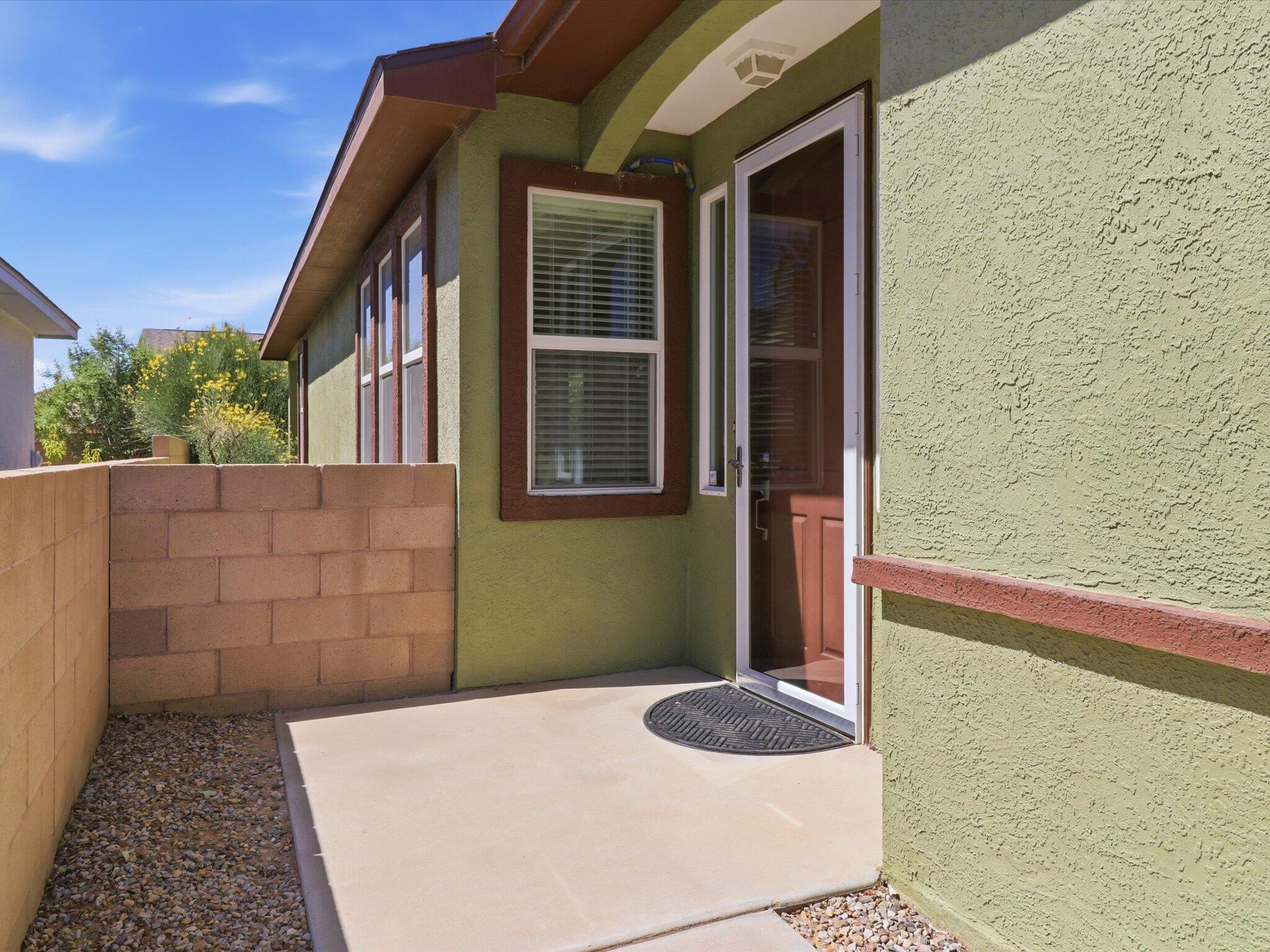 3rd image of 470 Zuni River Cir Sw, Los Lunas, NM 87031 | MLS# 1108223