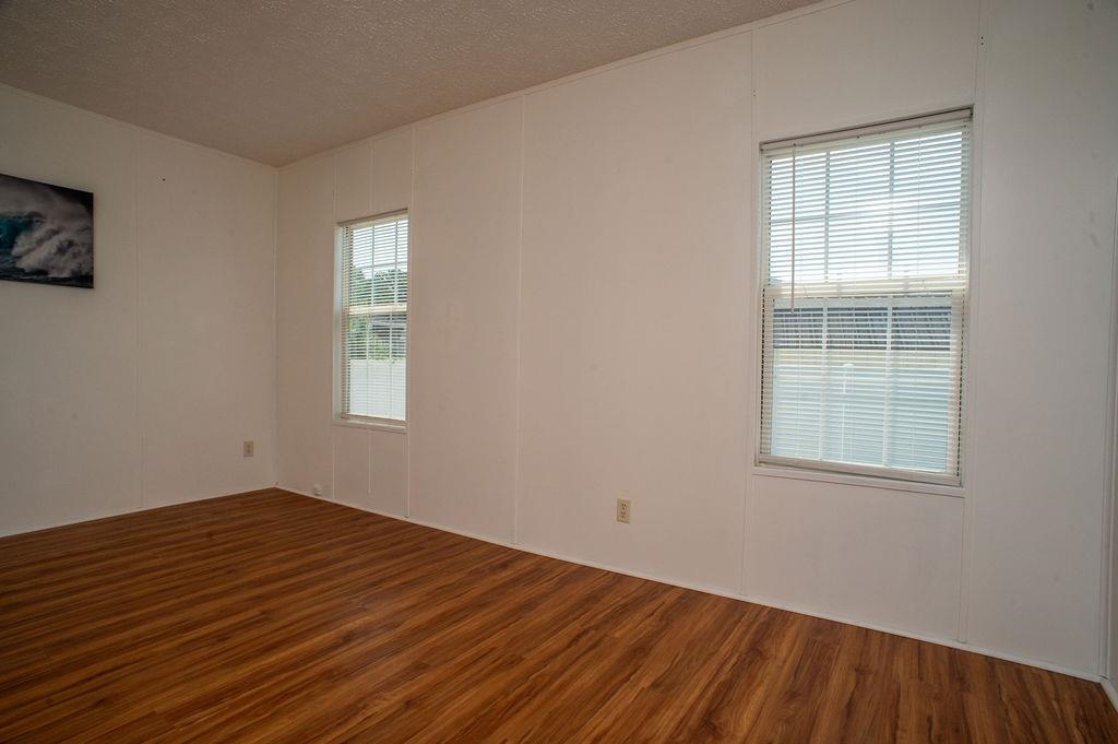 2618935 | Photo 25