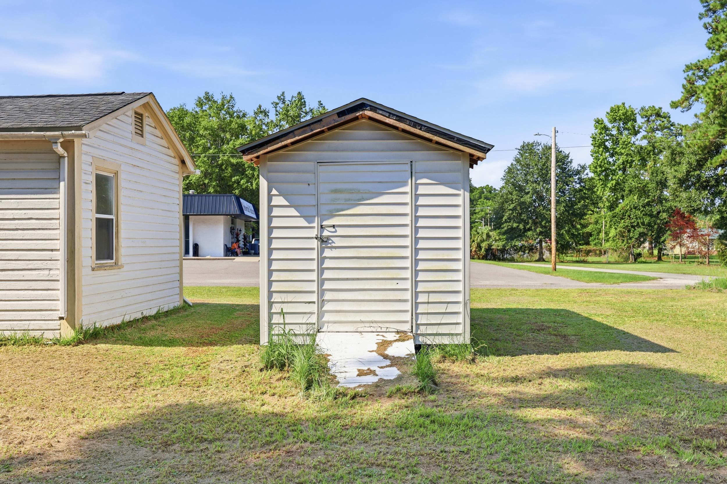 2618946 | Photo 23