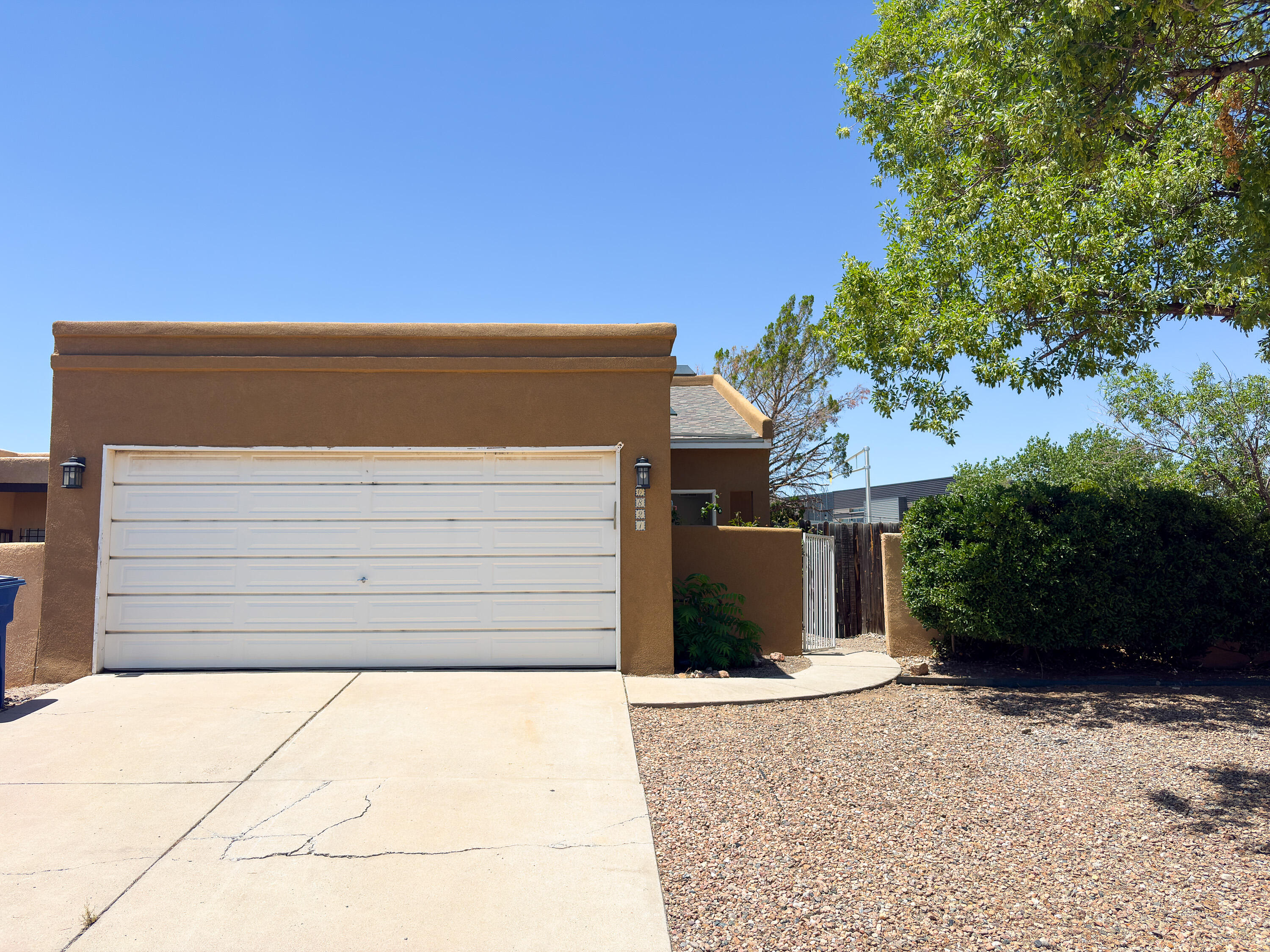 Photo 2 of Sale Pending at 6821 Keeling St Nw, Albuquerque, NM 87120 | MLS# 1108276 | Listing updated on 2026-09-05