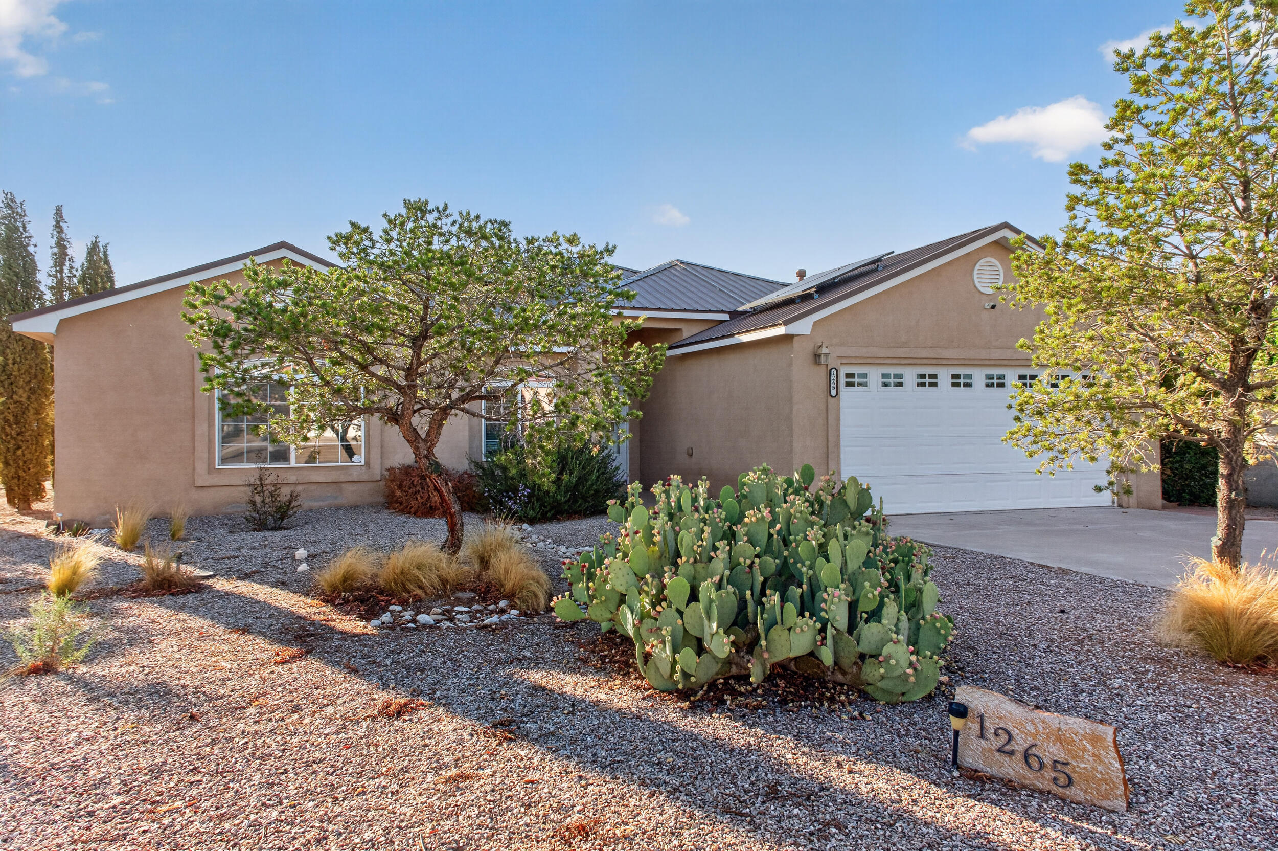 2nd image of 1265 Parkview Dr, Los Lunas, NM 87031 | MLS# 1108309