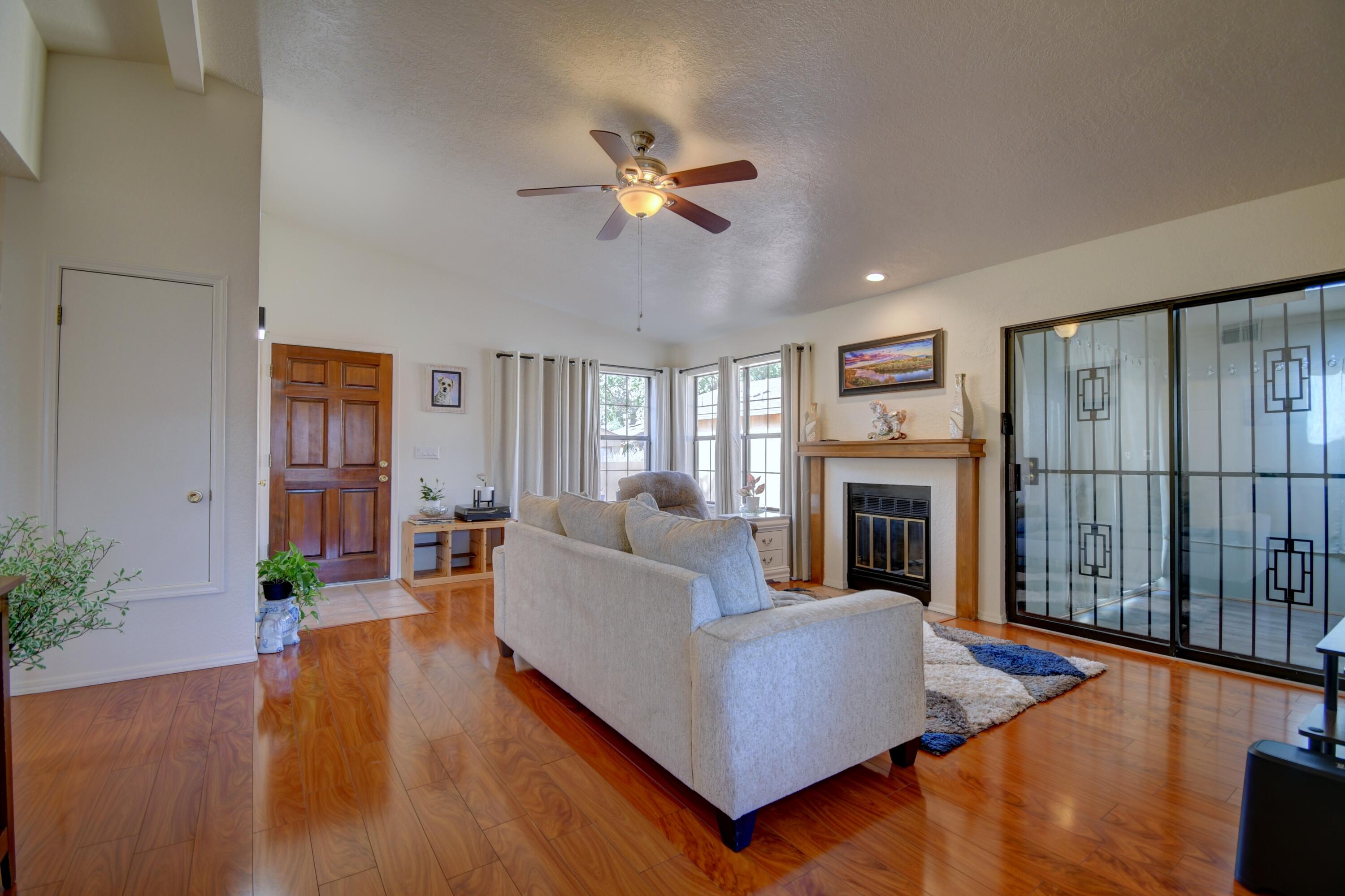 5th image of 10709 Clyburn Park Dr Ne, Albuquerque, NM 87123 | MLS# 1108347