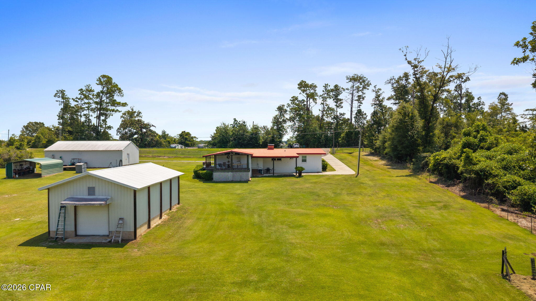 3rd image of 379 Lakepoint Rd, Alford, FL 32420 | MLS# 793438