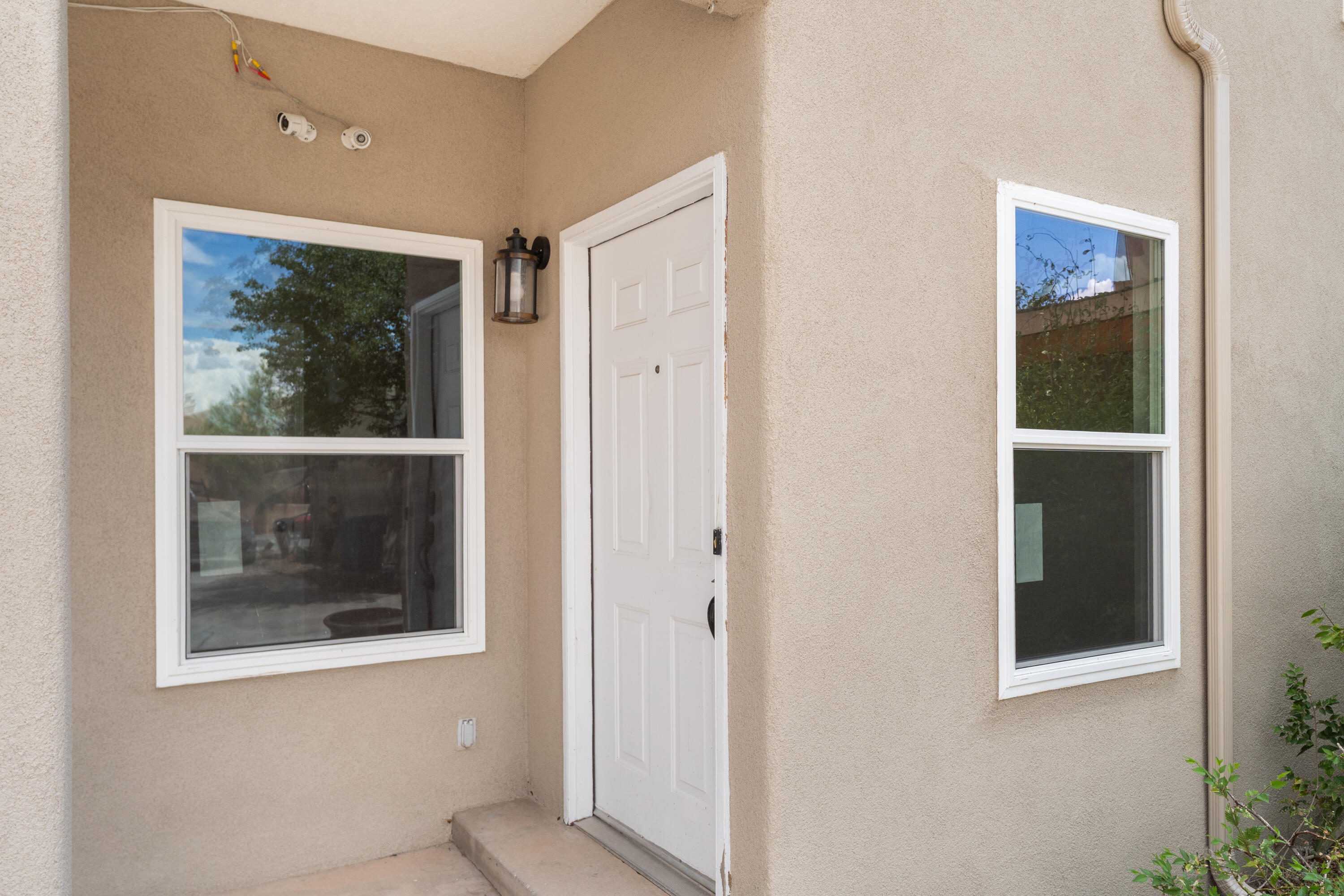 2nd image of 506 Phoenix Ave Nw, Albuquerque, NM 87107 | MLS# 1108364