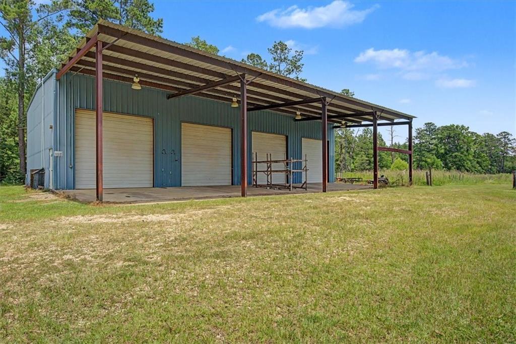 Photo 4 of Single family home for sale at 351 George Wright Ln, Greensburg, LA 70441 | MLS# 2570528 | Listing updated on 2026-09-05