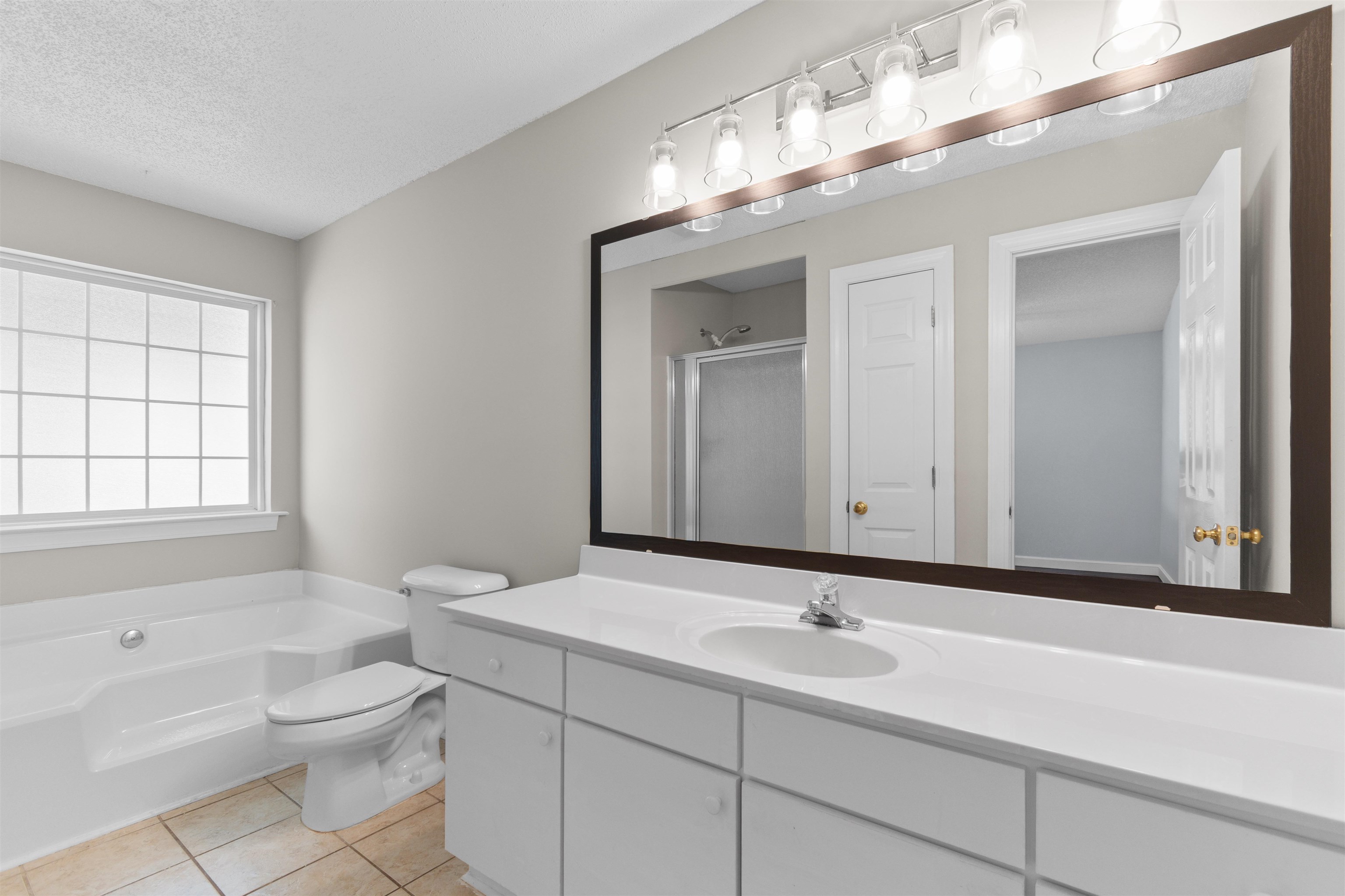 2619082 | Photo 13