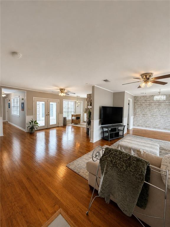 Photo 2 of Single family home for sale at 616 Wall Blvd, Gretna, LA 70056 | MLS# 2570696 | Listing updated on 2026-09-21