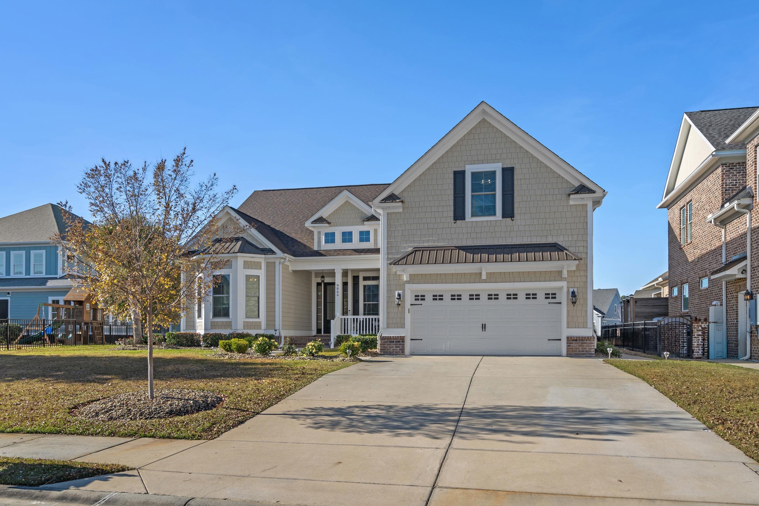 2619262 | Photo 60