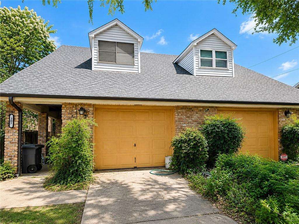Photo 1 of Townhouse for sale at 307 Rosebud St, Metairie, LA 70005 | MLS# 2567407 | Listing updated on 2026-10-12