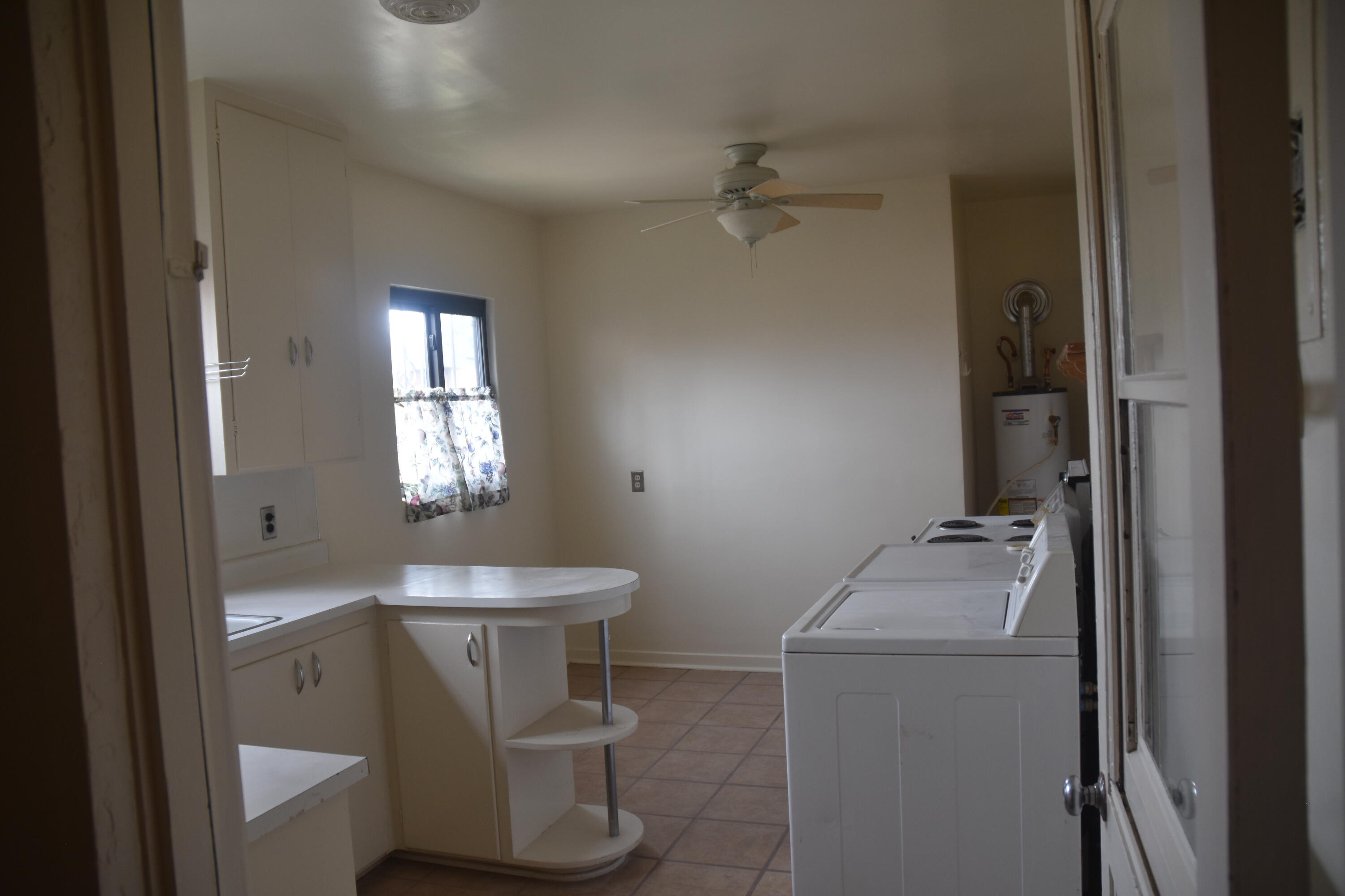 8th image of 4013 Thaxton Ave Se, Albuquerque, NM 87108 | MLS# 1108496