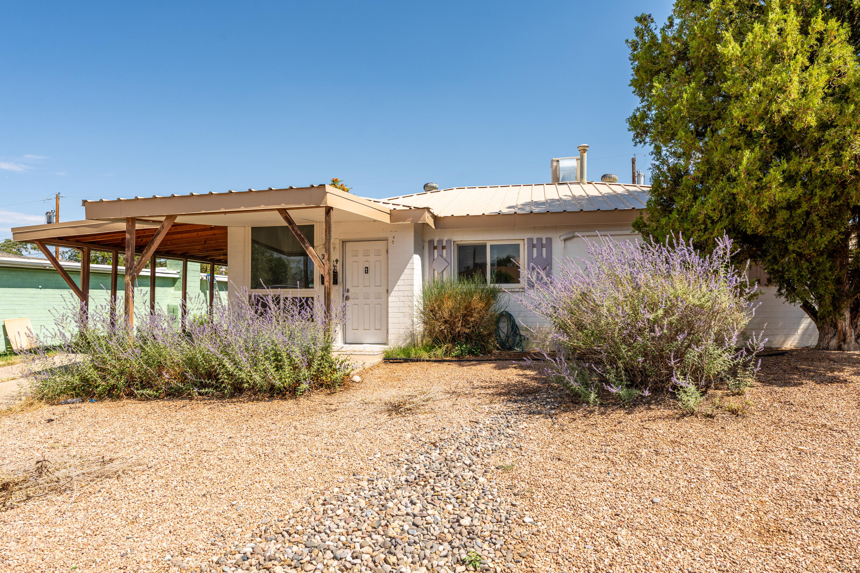 Photo 1 of Sale Pending at 8903 Cordova Ave Ne, Albuquerque, NM 87112 | MLS# 1108507 | Listing updated on 2026-10-10