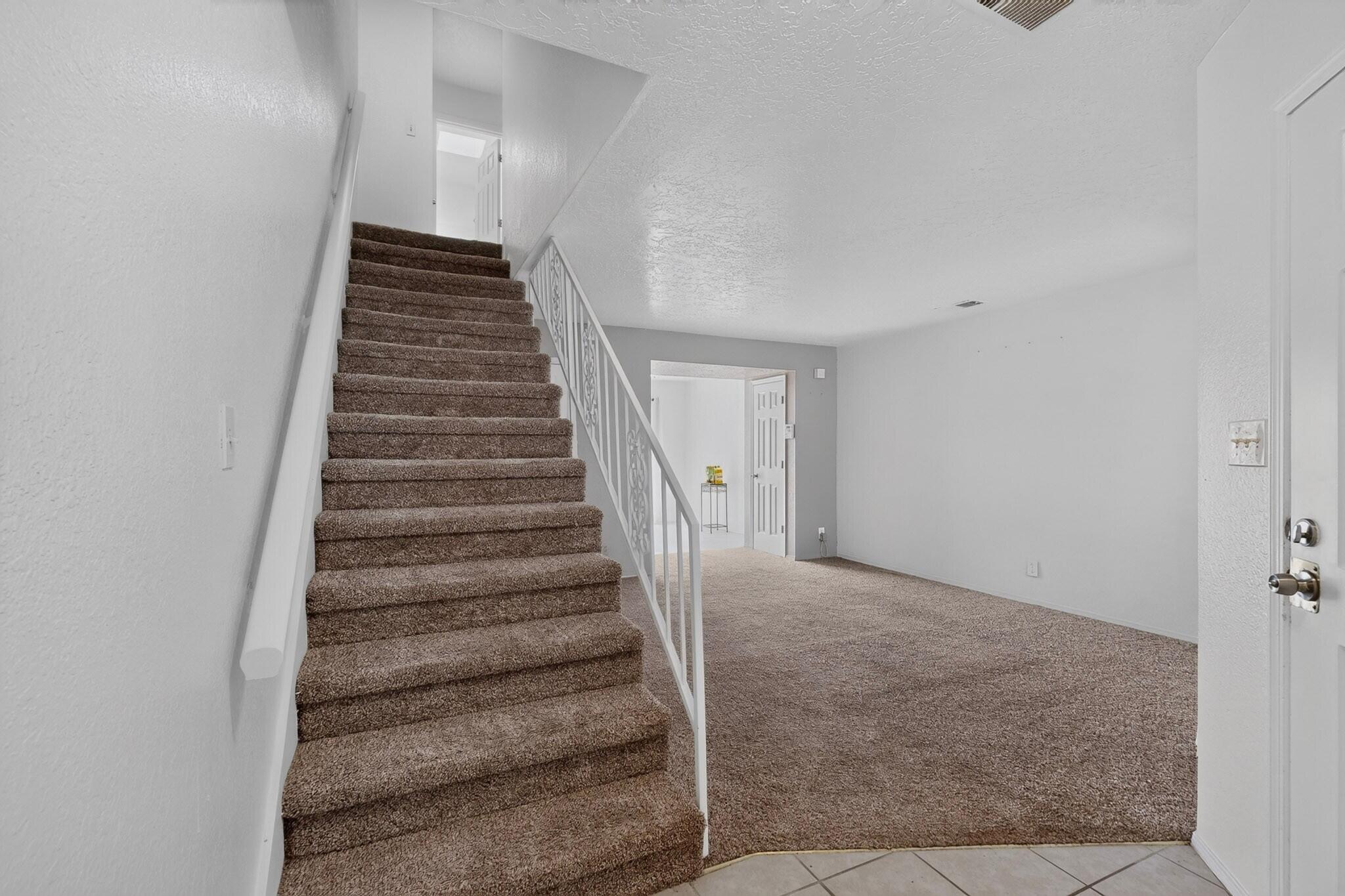 Photo 4 of Condo for sale at 8201 Trumbull Ave SE #APT C, Albuquerque, NM 87108 | MLS# 1108509 | Listing updated on 2026-09-18