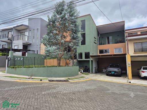 4 bed Single Family Homes For Rent in San Rafael, San Jose - 1