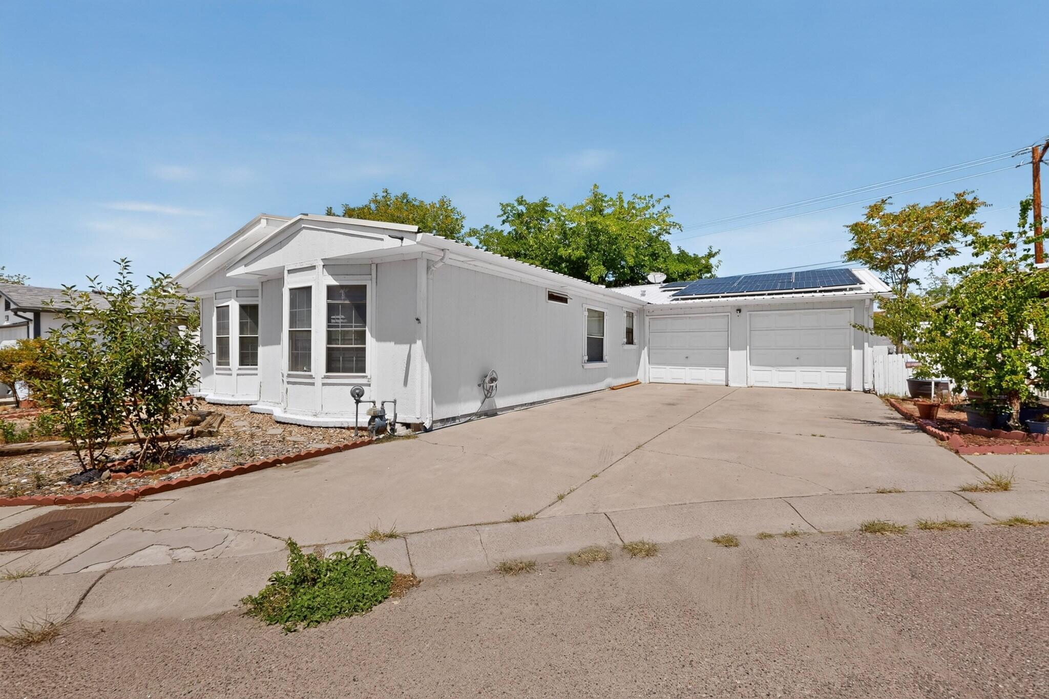 Photo 2 of Manufactured home for sale at 5119 Stream Ct Ne, Albuquerque, NM 87113 | MLS# 1108536 | Listing updated on 2026-09-08