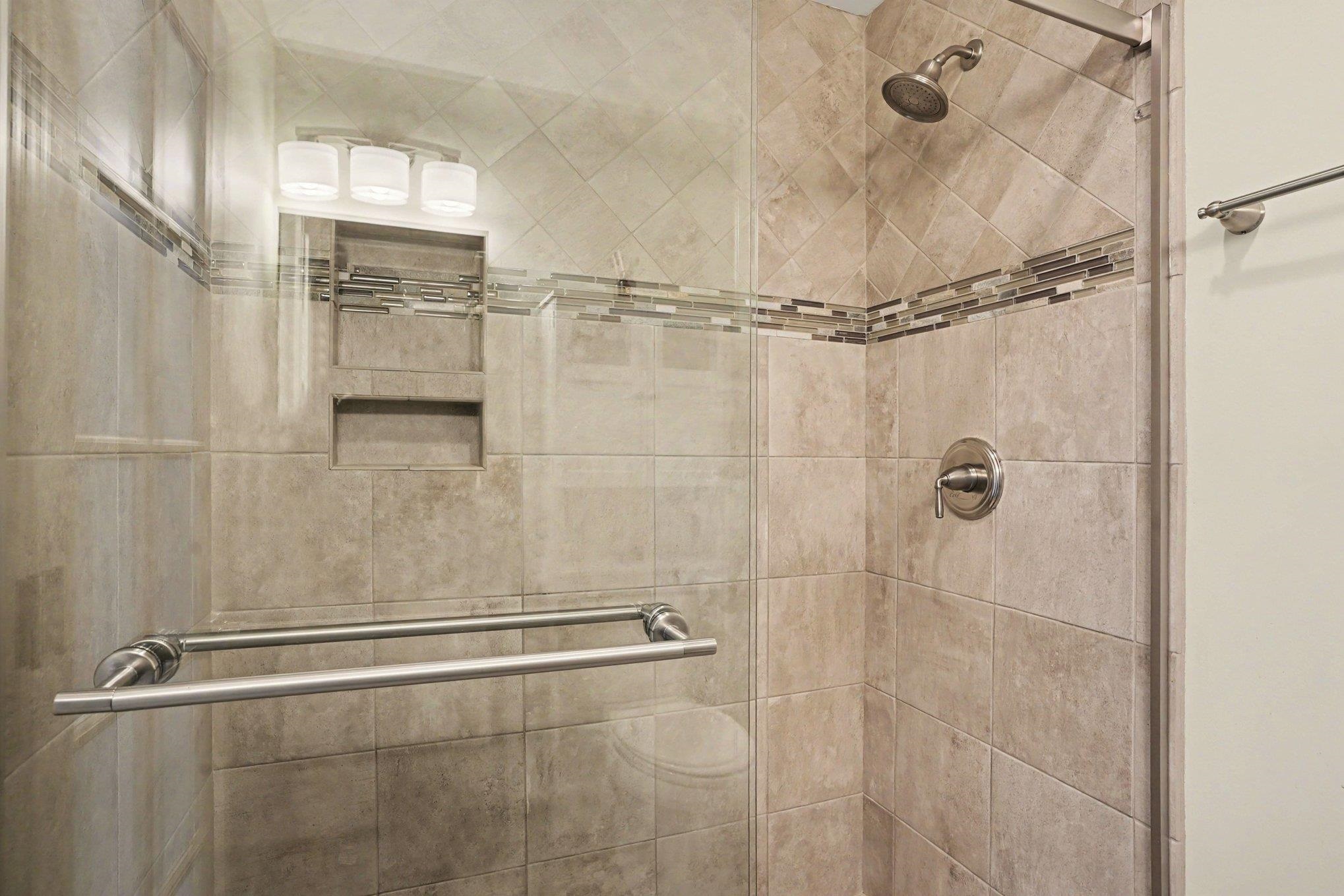 2619340 | Photo 25