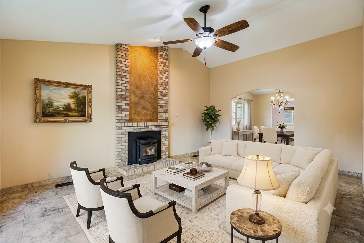 Photo 4 of Single family home for sale at 5612 Chelwood Park Blvd NE, Albuquerque, NM 87111 | MLS# 1108564 | Listing updated on 2026-09-14