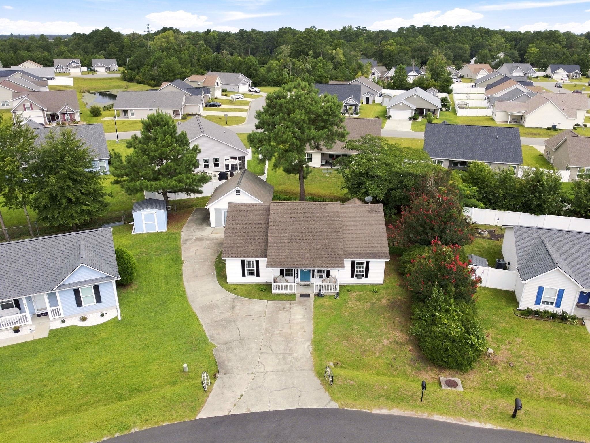 Photo 2 of Single family home for sale at 815 Esther Ct, Conway, SC 29526 | MLS# 2619374 | Listing updated on 2026-09-20