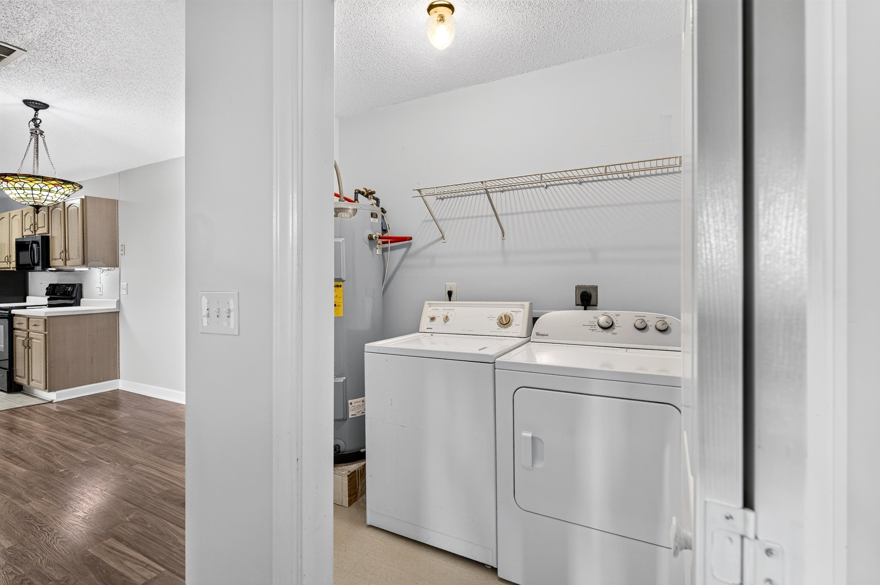 4391 Daphne Ln. 