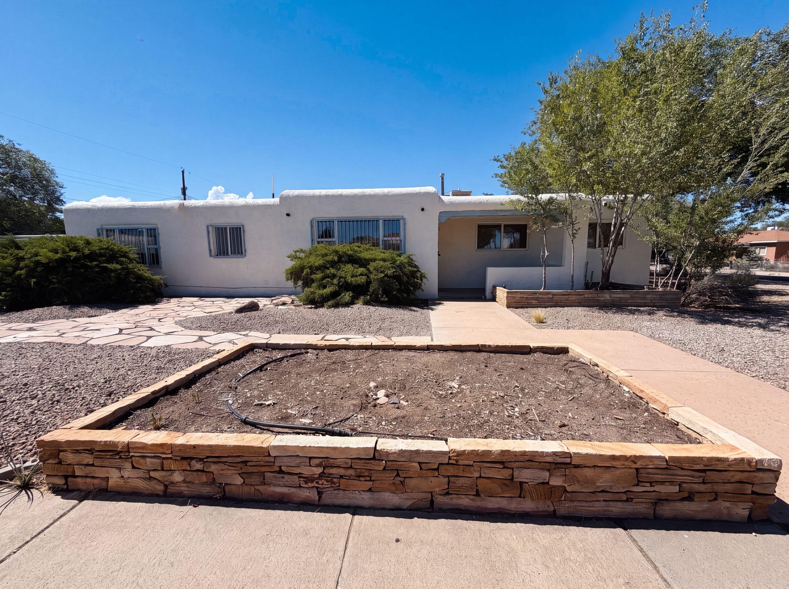 Photo 1 of Single family home for sale at 700 Dakota St Se, Albuquerque, NM 87108 | MLS# 1108633 | Listing updated on 2026-10-09
